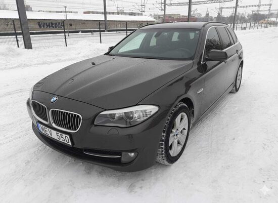 BMW 520 2012 m.